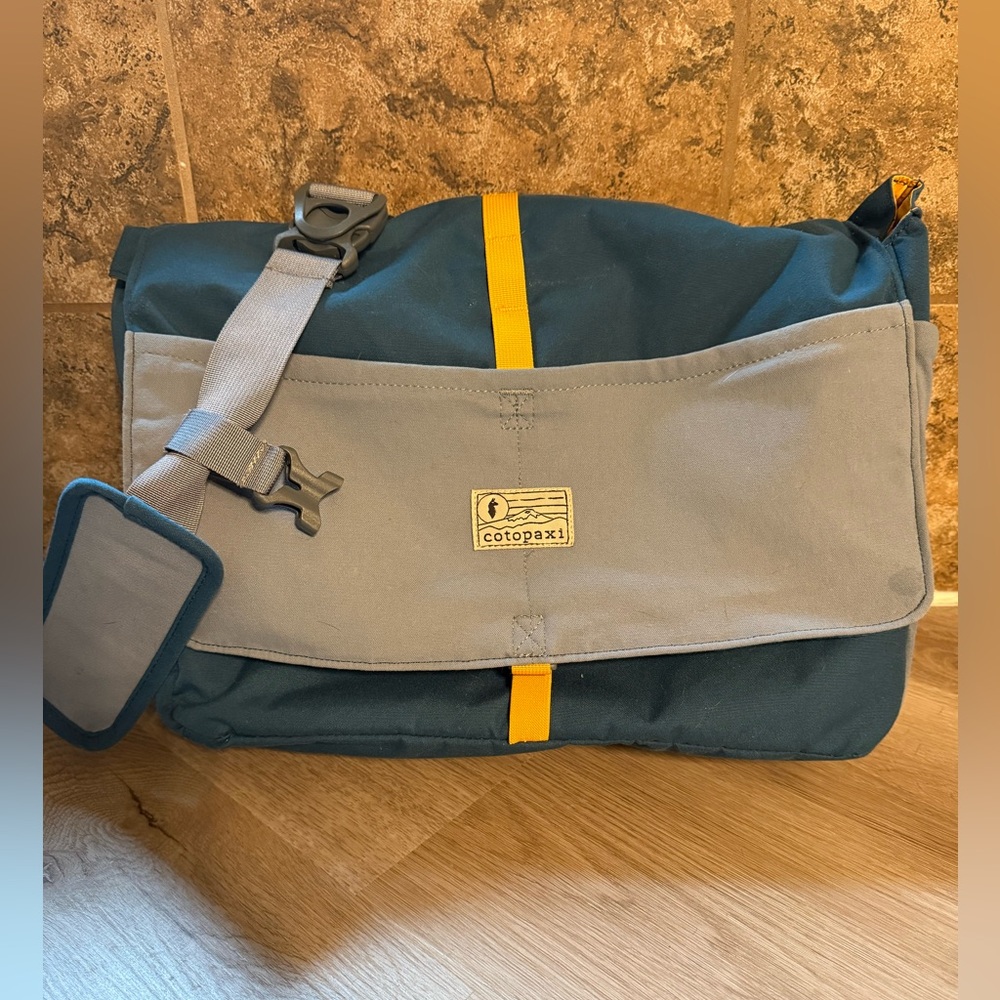 Cotopaxi Messenger Bag (see photos/description)